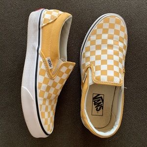 Woman’s size 8 Yellow checkered vans
